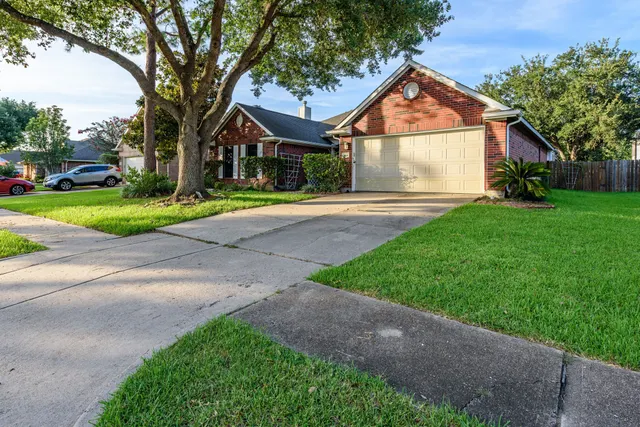Popular Oakbrook Estates Sec 2 Real Estate