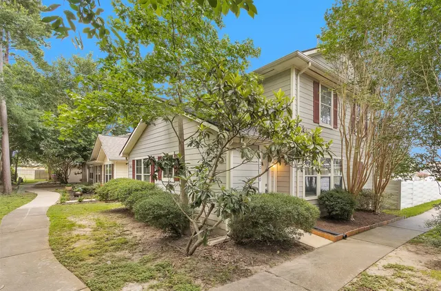 Popular Park At Kings Manor Condominiu Real Estate