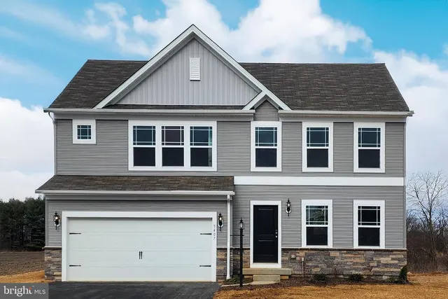Popular Pheasant Run Real Estate