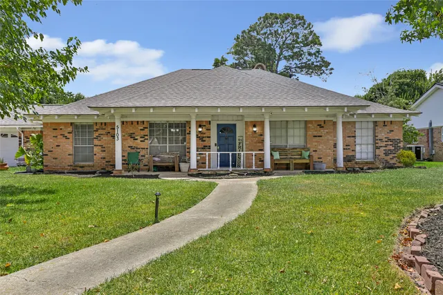 Popular Country Club Oaks Sec 05 Real Estate