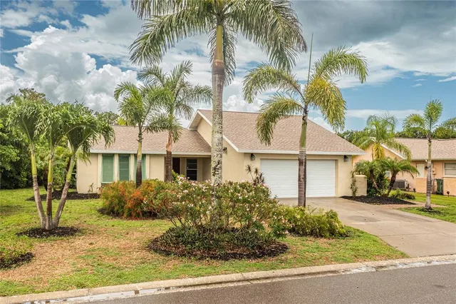 Popular VILLAGE GREEN OF BRADENTON Real Estate