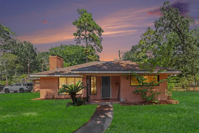 Expensive Tanglewood 01 Real Estate