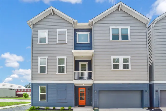 Popular Ava Place Real Estate