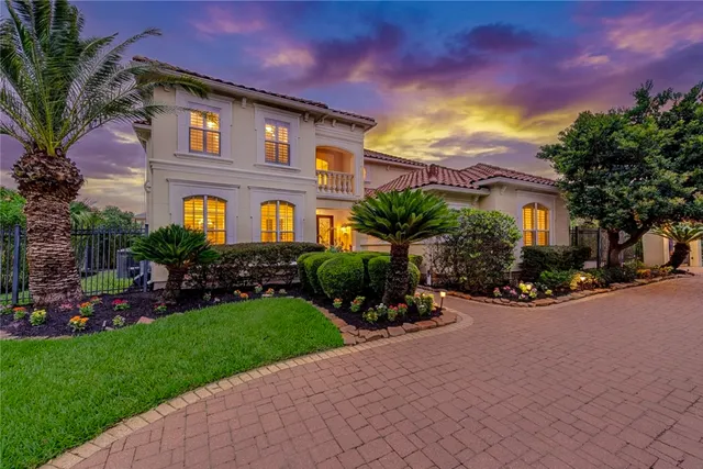 Popular Lakes of Parkway Real Estate