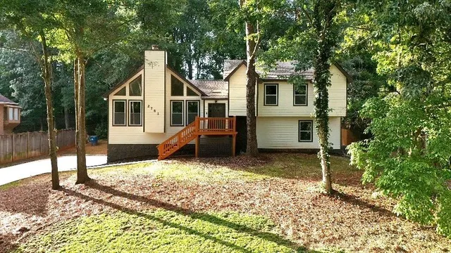 Popular PEACHTREE WALK Real Estate