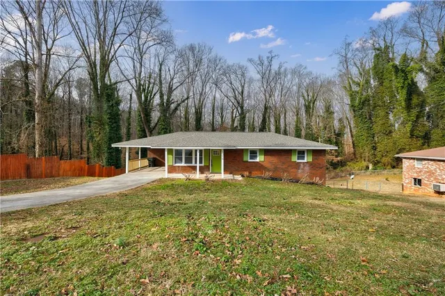 Popular Lake Hills Real Estate