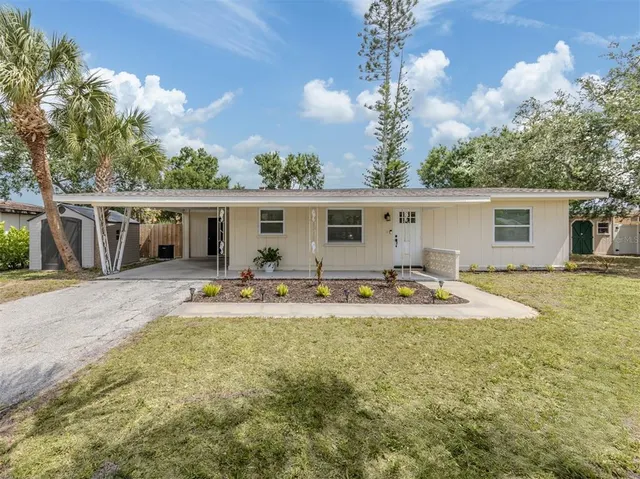 Popular NORTH EDGEWOOD SEC OF VENICE Real Estate
