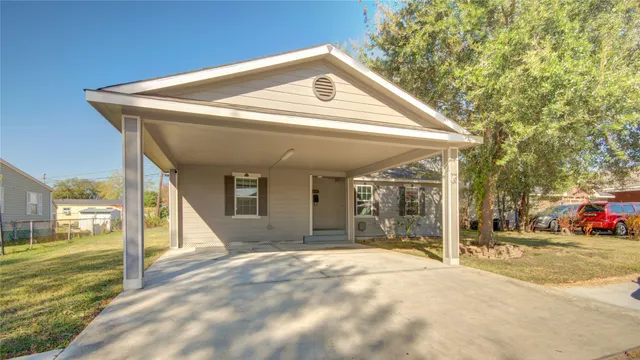 Popular Galena Oaks Real Estate