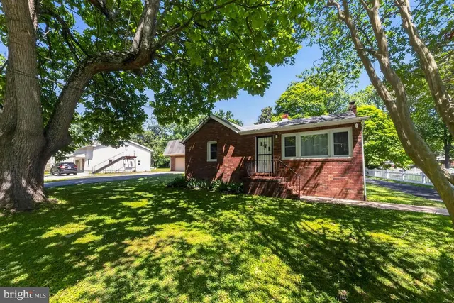 Cheap Holly Neck Real Estate