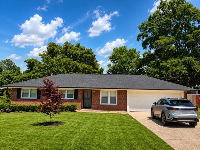 Popular Dogwood Acres Real Estate