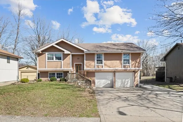Popular Romey Hills Real Estate