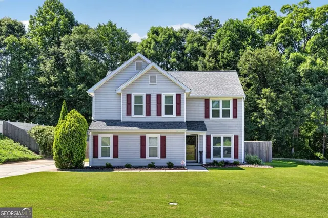 Popular Willow Trace Real Estate