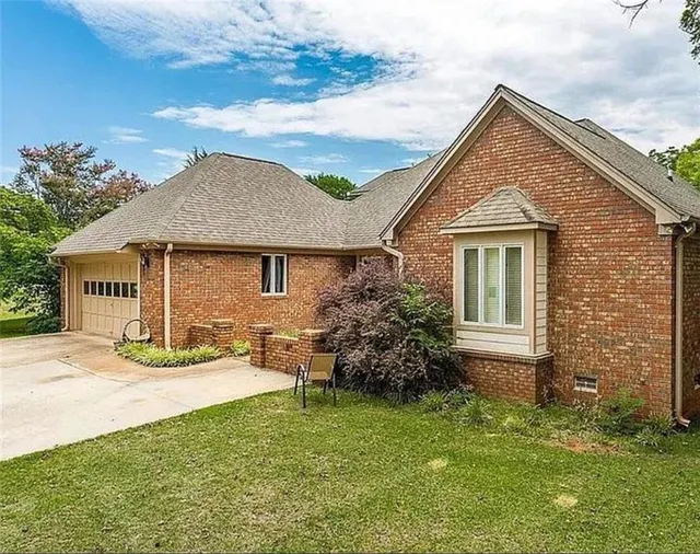 Expensive Woodbridge Real Estate