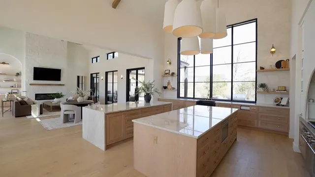 Popular Oak Hills Ests Real Estate