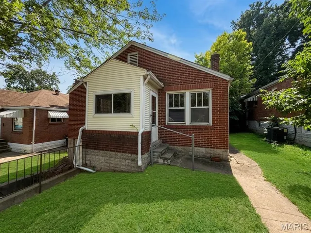 Cheap Florissant Hills Real Estate