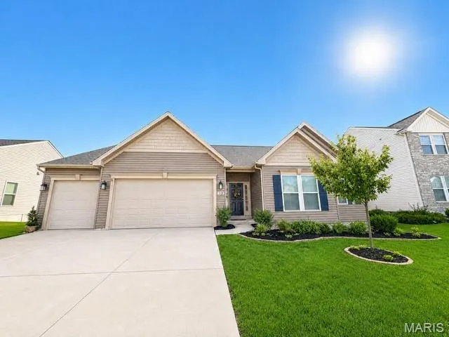 Popular Gronefeld Manor Real Estate