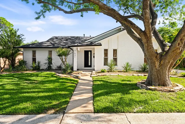 Popular Maplewood West Real Estate