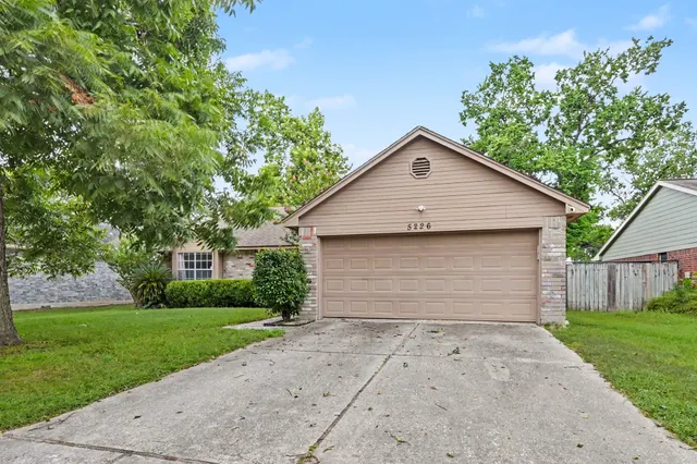Expensive Bridgestone West Sec 01 Real Estate