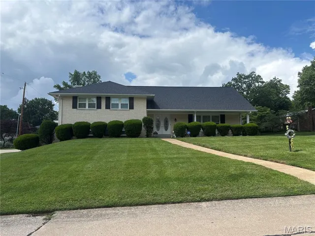 Popular Chenot Place 6th Add Real Estate