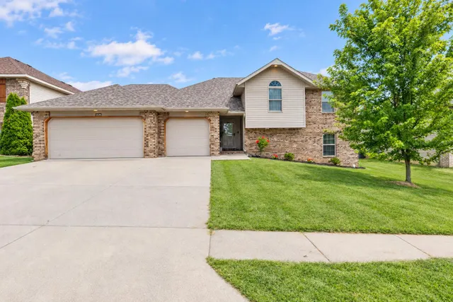 Popular Spring Meadow Real Estate