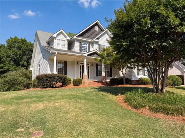 Popular Covington Place Real Estate