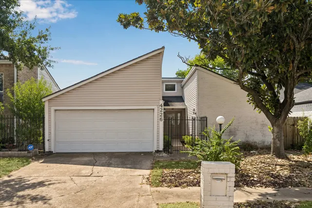 Cheap Brays Village Sec 05 Real Estate