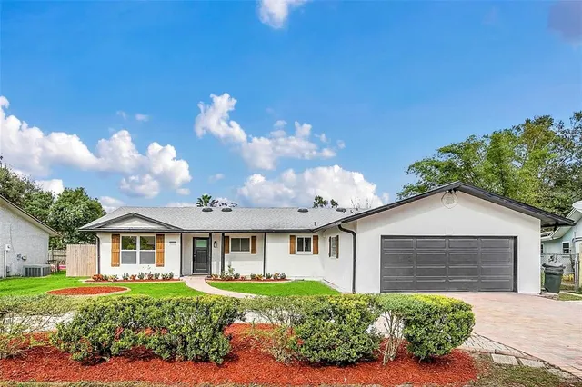 Expensive UNIVERSITY SHORES Real Estate