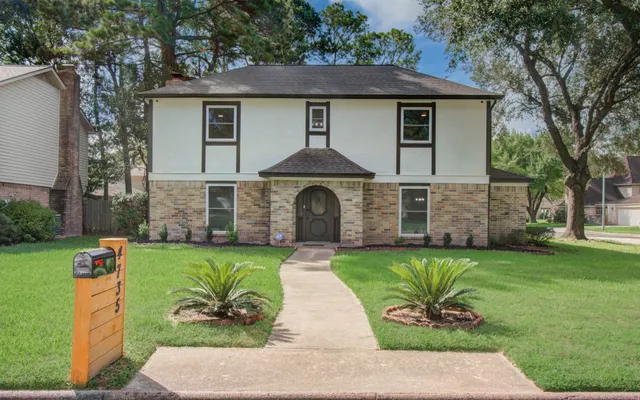 Popular Fountainhead Sec 04 Real Estate
