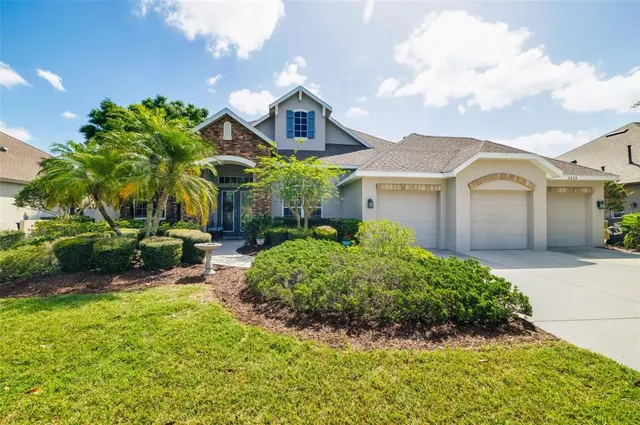 Popular OAK CREEK Real Estate