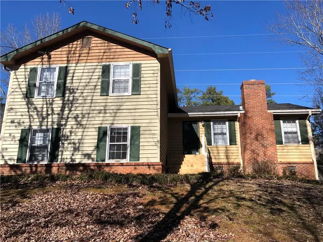 Cheap Stanton Woods Real Estate
