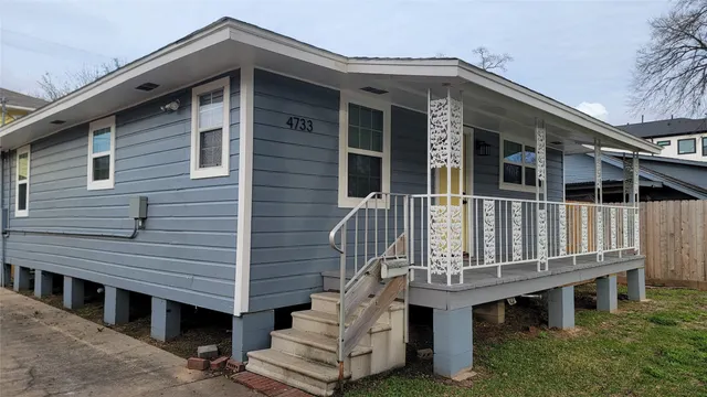 Popular Lawnview Real Estate