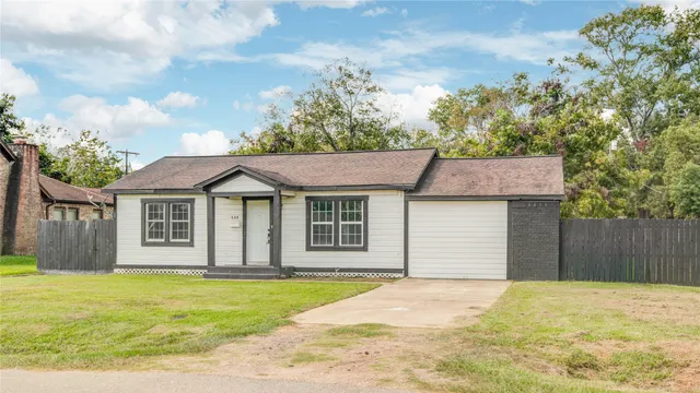 Popular Highland Angleton Real Estate