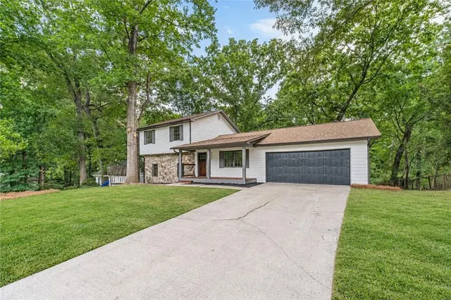 Popular Ivy Crest 02 Real Estate