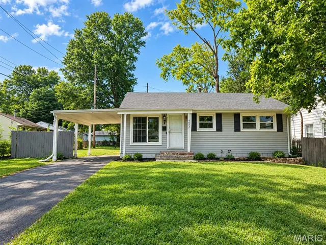 Popular Glasgow Village Unit 8 Real Estate