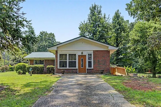 Popular Beverly Forrest Real Estate