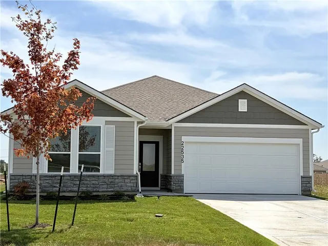 Cheap Avondale Meadows Real Estate