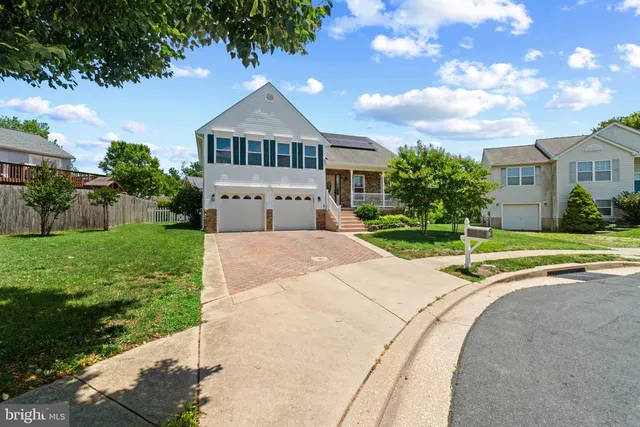 Popular Seneca Harbor Real Estate