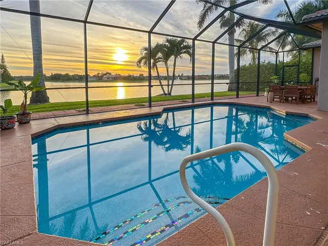 Popular WATERWAYS OF NAPLES Real Estate