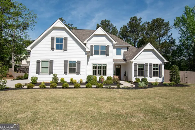 Popular Lake Windsong Real Estate