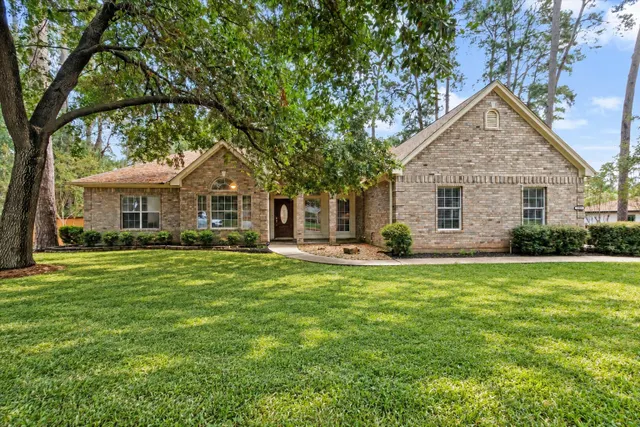 Expensive Corinthian Point 03 Real Estate