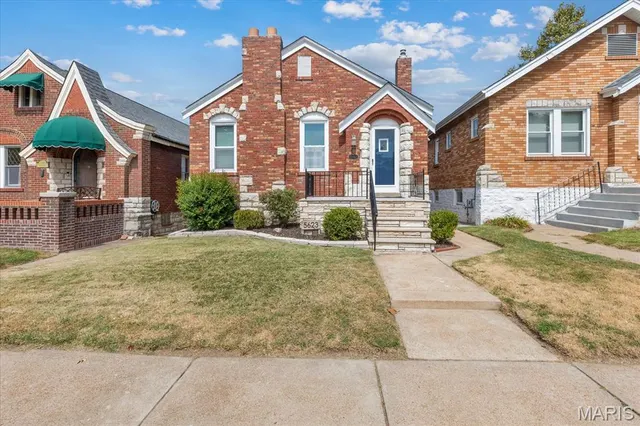 Popular Twabridge Add Real Estate