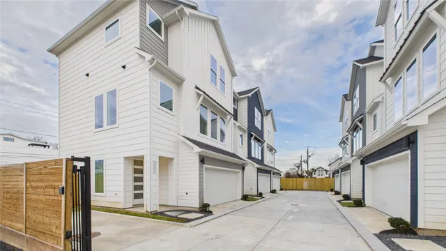 Cheap Eastside Terrace Real Estate