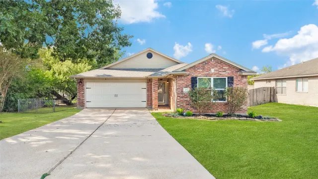 Cheap Cape Conroe Real Estate