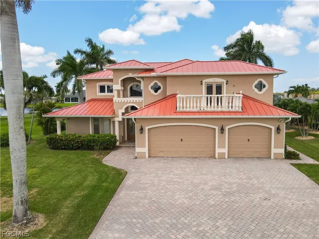 Cheap CAPE ROYAL Real Estate