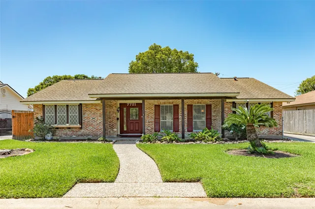 Popular Jakovich 3 Sec 3 Real Estate