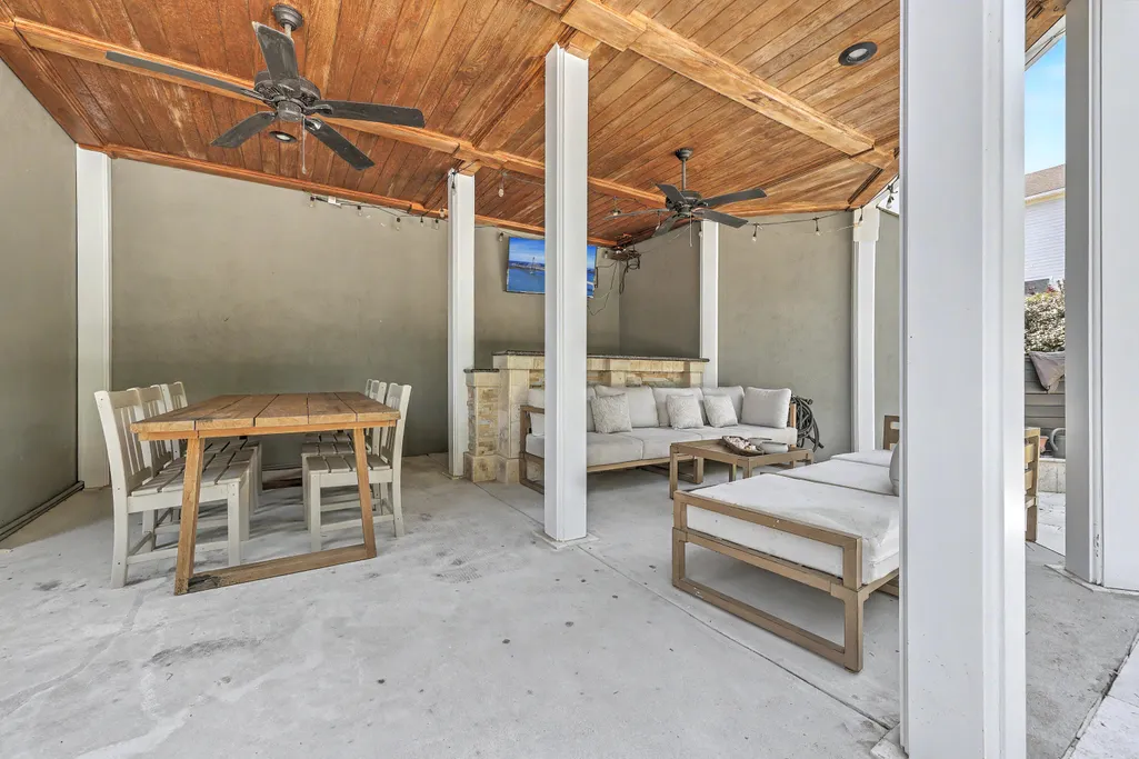 Listing Thumbnail Image 53
