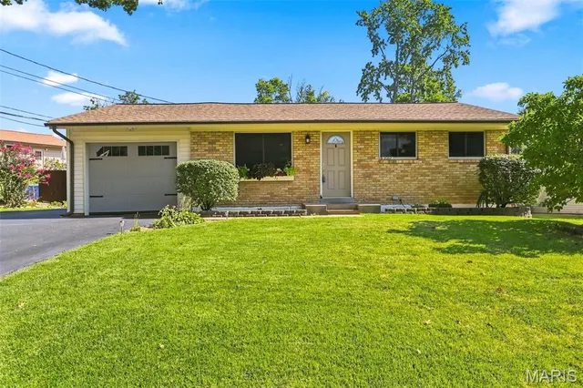 Popular St Bernard Hills Real Estate