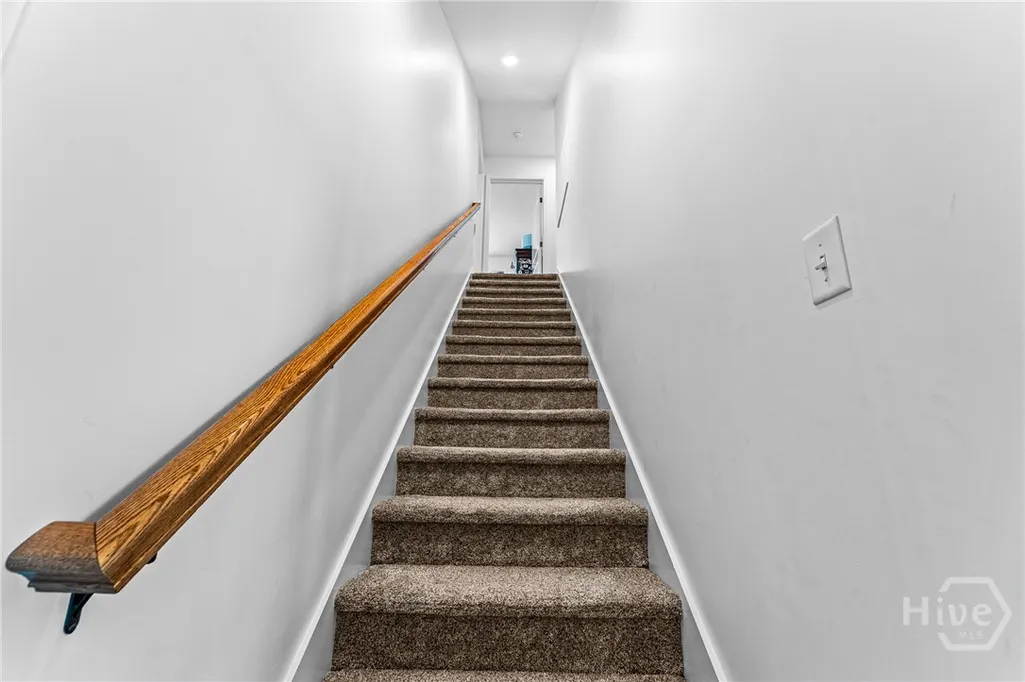 Listing Thumbnail Image 38