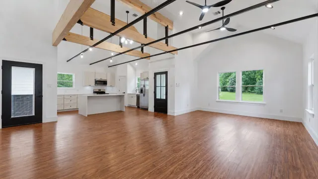 Expensive Lake Chateau Woods 06 Real Estate
