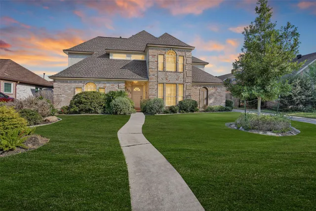 Popular Cutten Green Real Estate